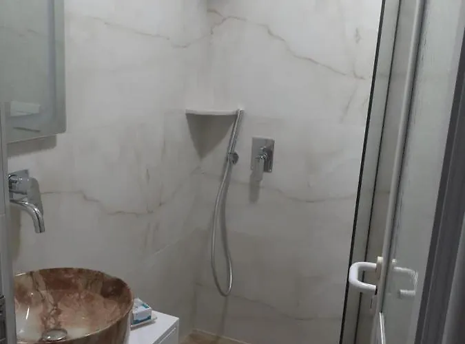 Lovely 1-bedroom In