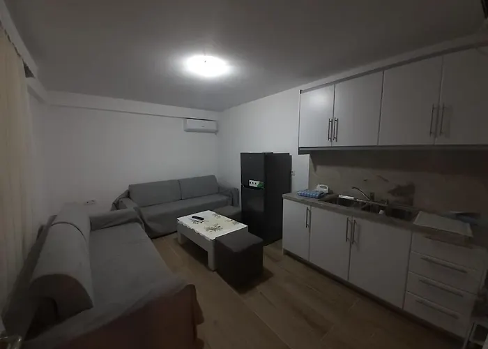 Lovely 1-bedroom In Appartamento Sarandë